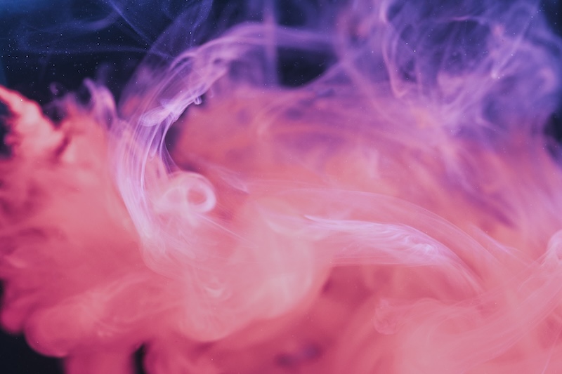 Rosa moln av vape